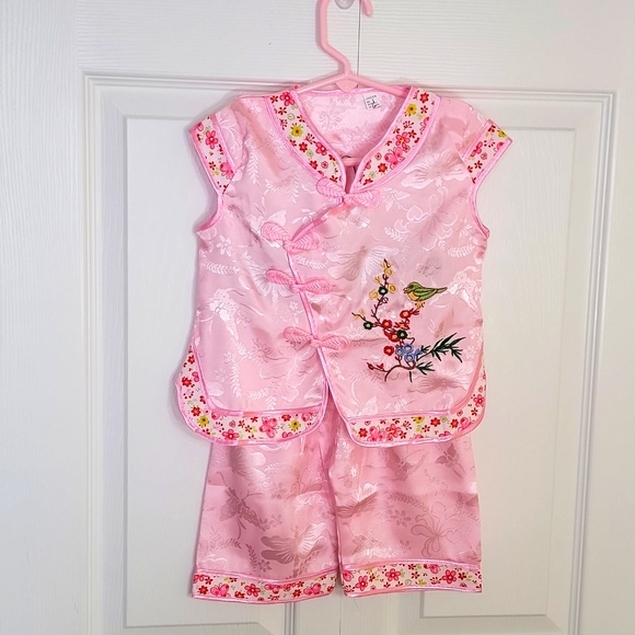 China Doll Pajamas 2 Piece Floral Borders Embroidered Detail Pink L New - Picture 1 of 15